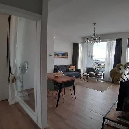 Benny's House 1 *